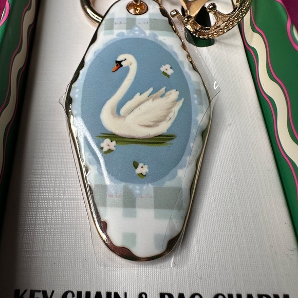 Piper K Blue Swan Key & Bag Charm - Picture 2 of 4